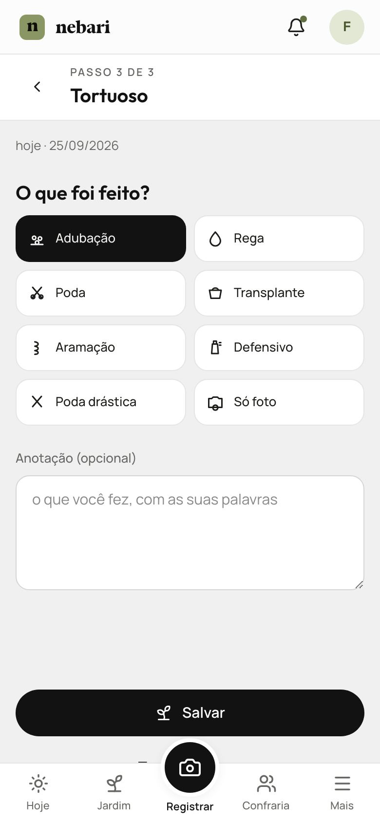 Tela Registrar no celular: passo 3 de 3 da árvore Tortuoso, "O que foi feito?", com os manejos para escolher, a anotação e o botão Salvar